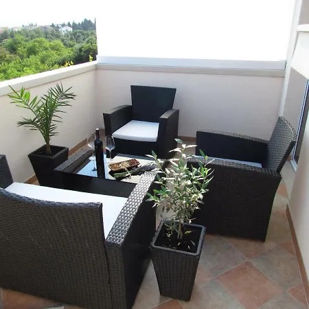 Nata Apartment