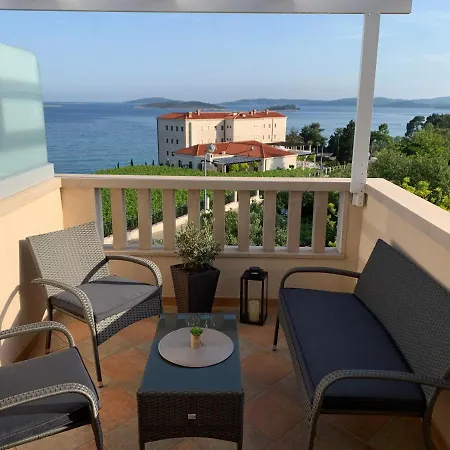 Apartament Nata *